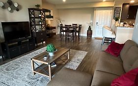 Spacious 2 Bedroom 2 Bathroom Apartment With Balcony In Uptown Charlotte! City Views & Free Parking!